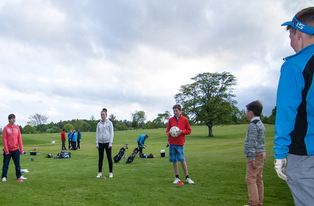 Dundas ClubGolf Juniors Practicing